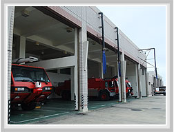 Photos of Airport Terminal_Fire truck