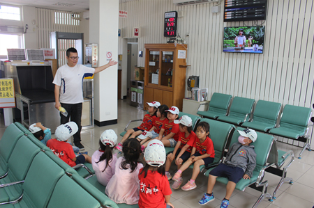 七美國小附設幼兒園參訪照片，共2張